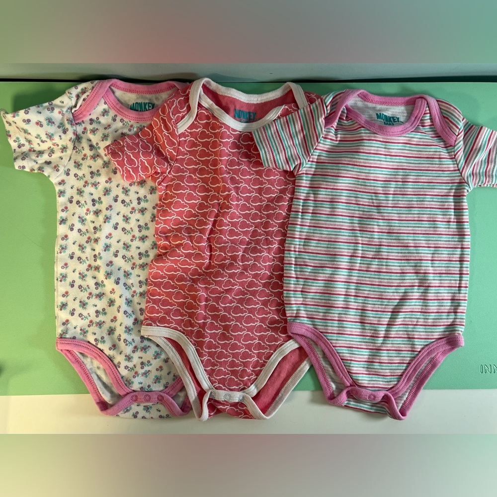 Monkey Bars 3 Pink Patterned T-shirt Onesies, Baby Size 18 & 24months t-shirts